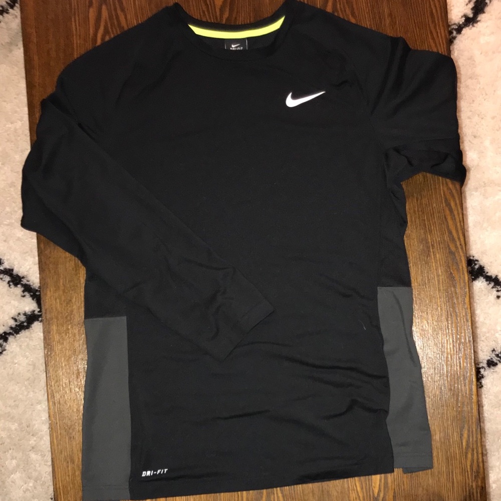 Men’s Nike Long Sleeve Top